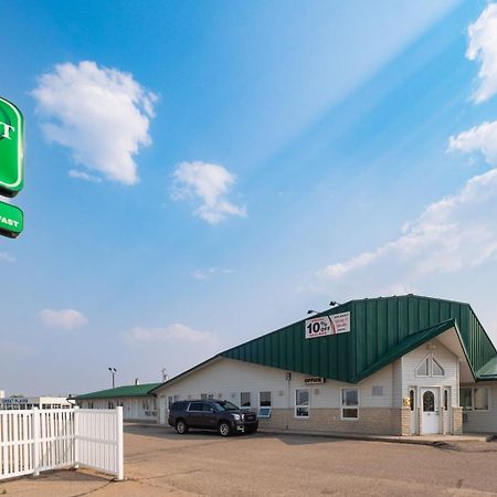 Perfect Inns & Suites Weyburn Exteriér fotografie